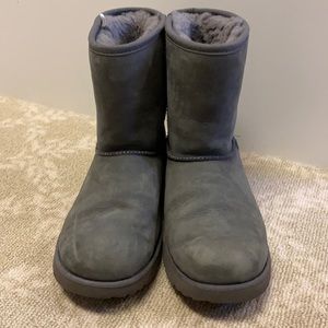 Girls grey Ugg shoes